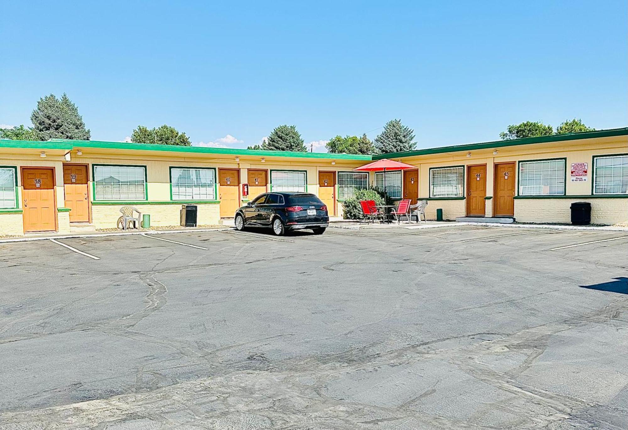 Sage N Sand Motel Moses Lake Exterior foto